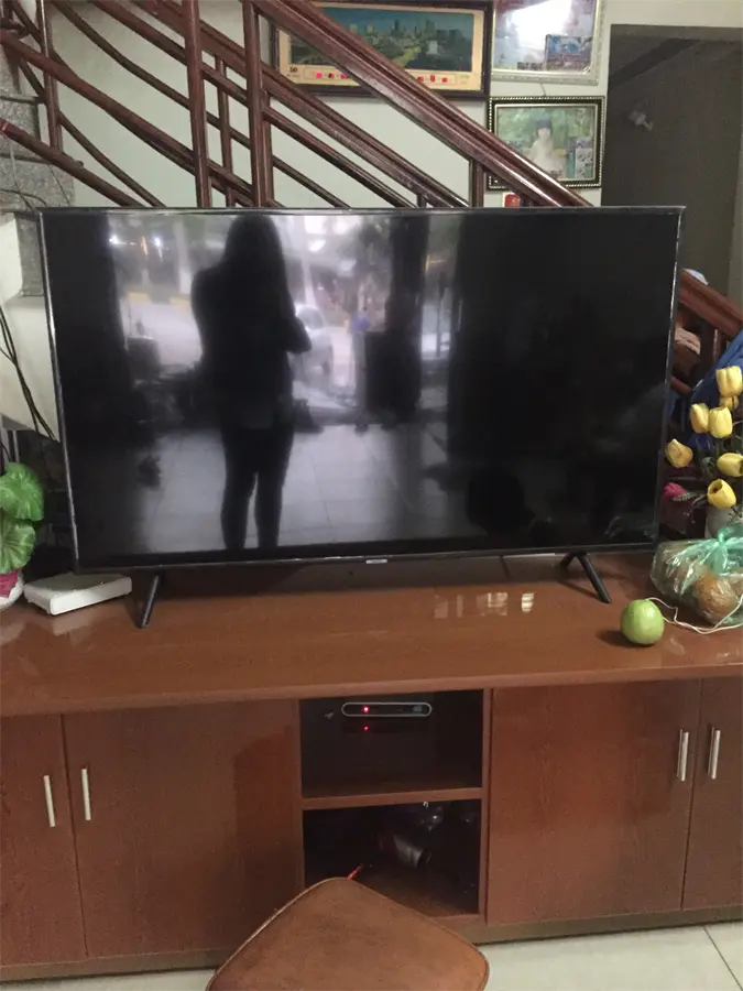 Khách hàng review Smart Tivi Samsung 4K 55 inch UA55NU7100 30