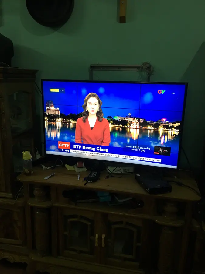 Khách hàng review Smart Tivi Samsung 4K 43 inch UA43NU7100 85