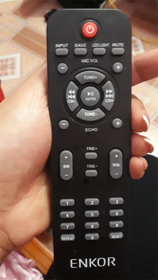 Khách hàng review Smart Tivi Samsung 4K 43 inch UA43NU7100 82