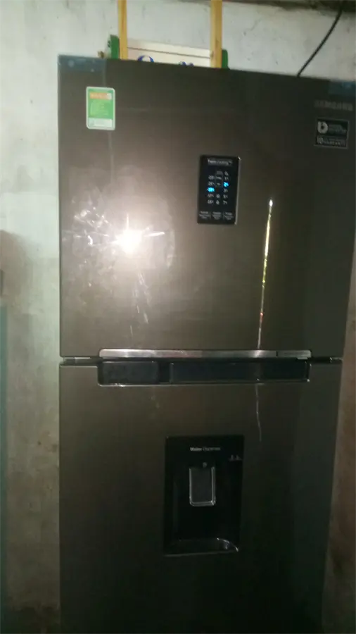 Khách hàng review Tủ lạnh Samsung Inverter 319 lít RT32K5930DX/SV 18