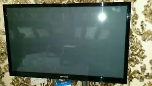 Khách hàng review Smart Tivi Samsung 4K 43 inch UA43NU7100 77