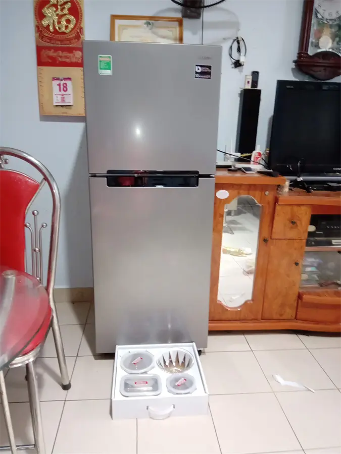Khách hàng review Tủ lạnh Samsung Inverter 208 lít RT19M300BGS/SV 92