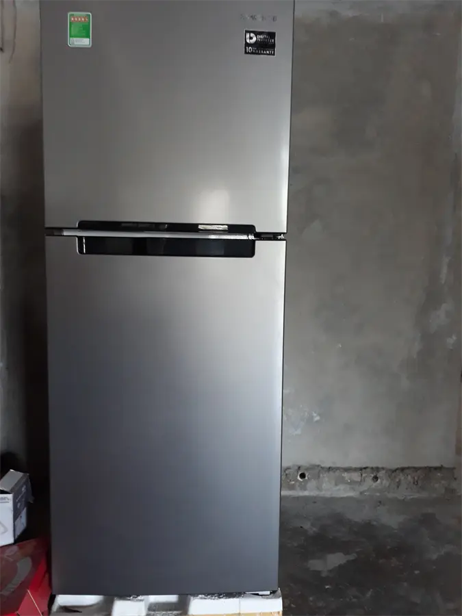 Khách hàng review Tủ lạnh Samsung Inverter 208 lít RT19M300BGS/SV 88