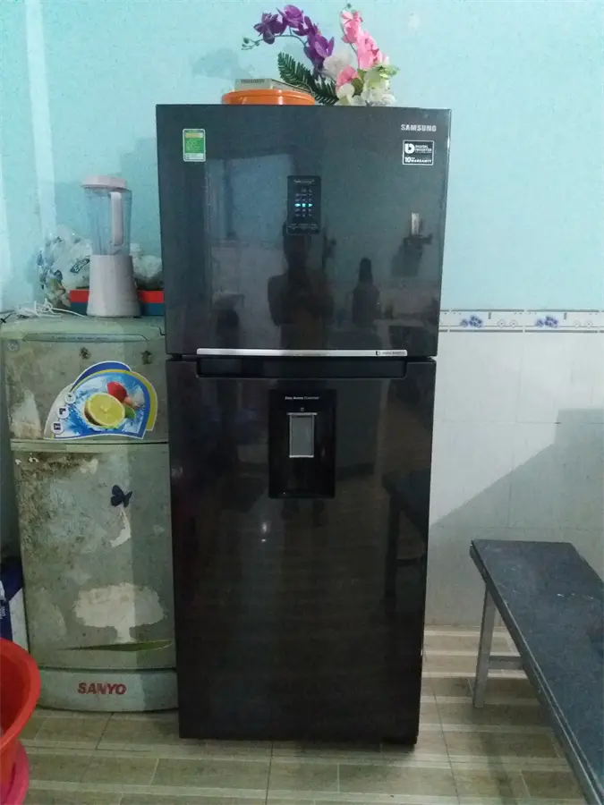 Khách hàng review Tủ lạnh Samsung Inverter 360 lít RT35K5982BS/SV 26