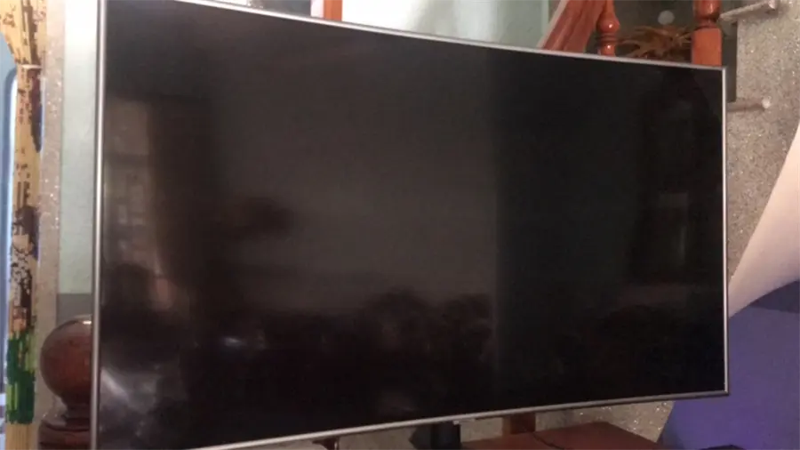 Khách hàng review Smart Tivi Cong Samsung 4K 55 inch UA55NU7500 18