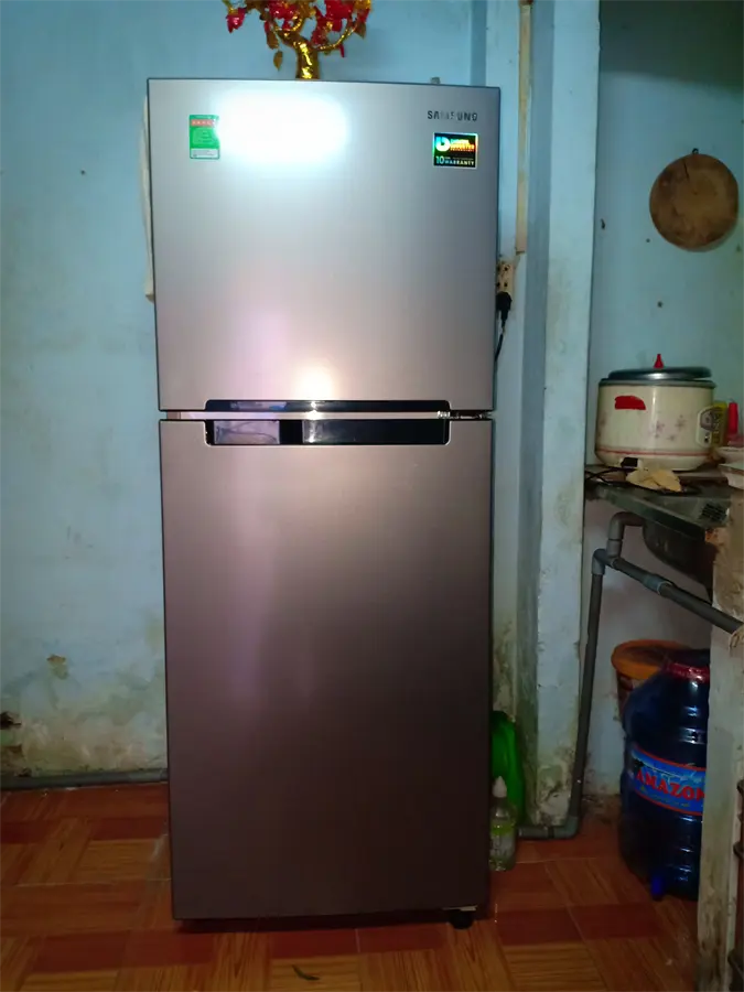 Khách hàng review Tủ lạnh Samsung Inverter 208 lít RT19M300BGS/SV 83
