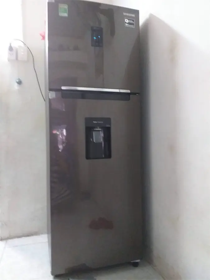Khách hàng review Tủ lạnh Samsung Inverter 319 lít RT32K5930DX/SV 17