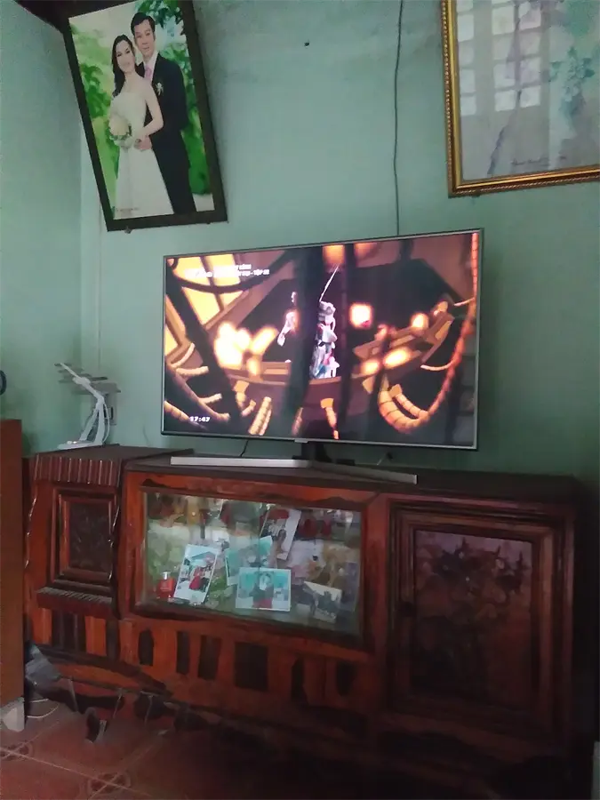 Khách hàng review Smart Tivi Samsung 4K 50 inch UA50NU7400 25