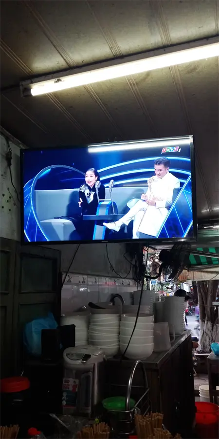 Khách hàng review Smart Tivi Samsung 40 inch UA40J5250D 39