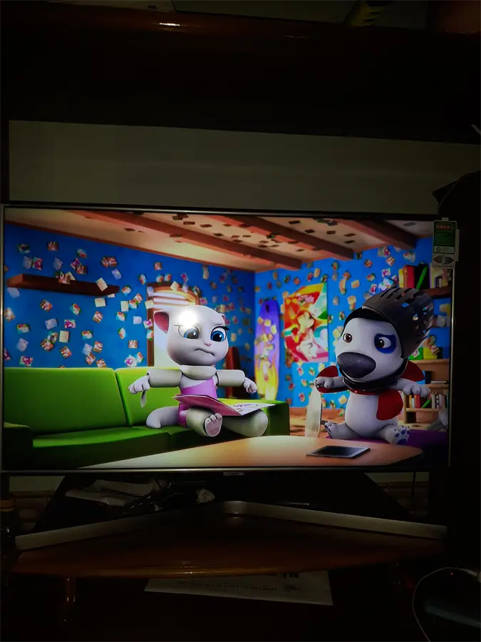 Khách hàng review Smart Tivi Samsung 4K 43 inch UA43NU7400 47