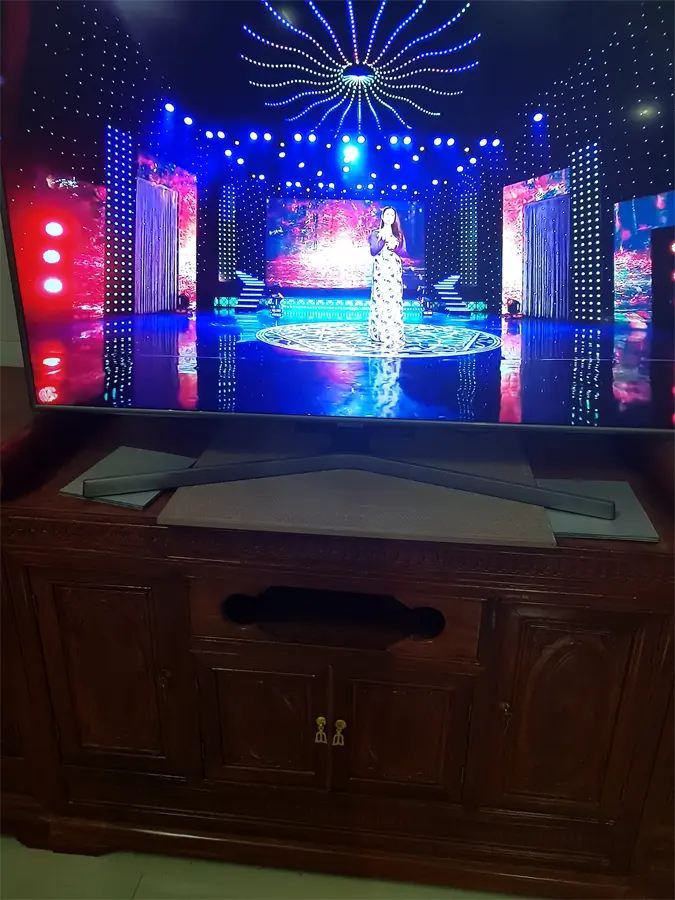 Khách hàng review Smart Tivi Samsung 4K 50 inch UA50NU7400 21