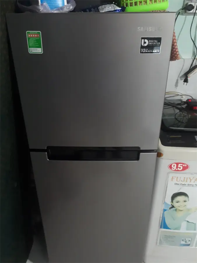 Khách hàng review Tủ lạnh Samsung Inverter 208 lít RT19M300BGS/SV 79