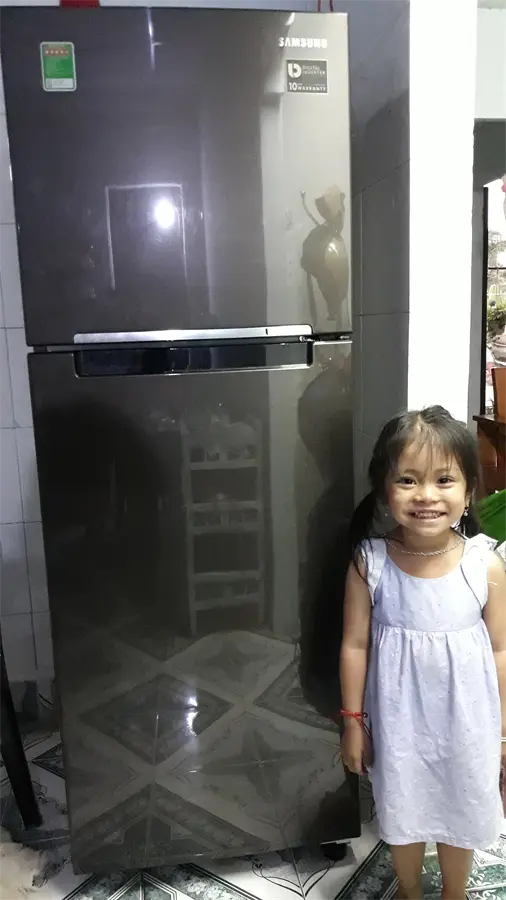Khách hàng review Tủ lạnh Samsung Inverter 236 lít RT22M4032DX/SV 33