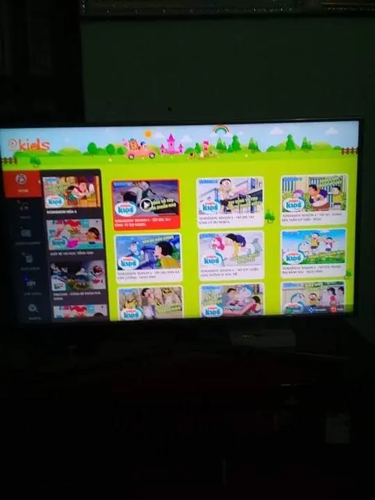 Khách hàng review Smart Tivi Samsung 4K 43 inch UA43NU7400 41