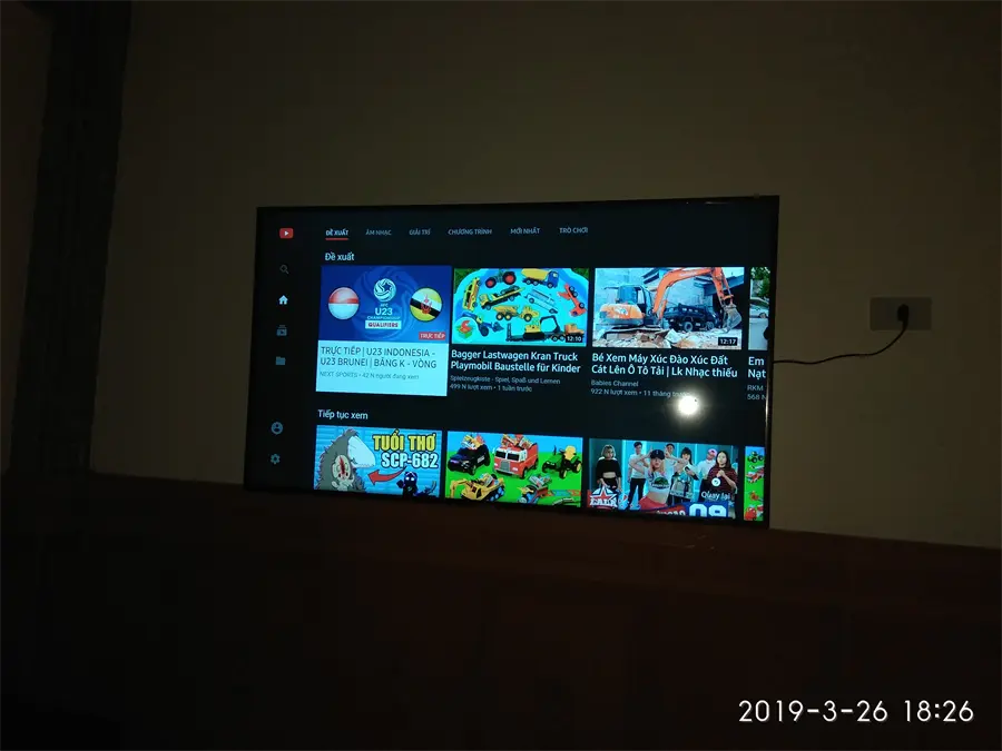Khách hàng review Smart Tivi Samsung 4K 55 inch UA55NU7100 18