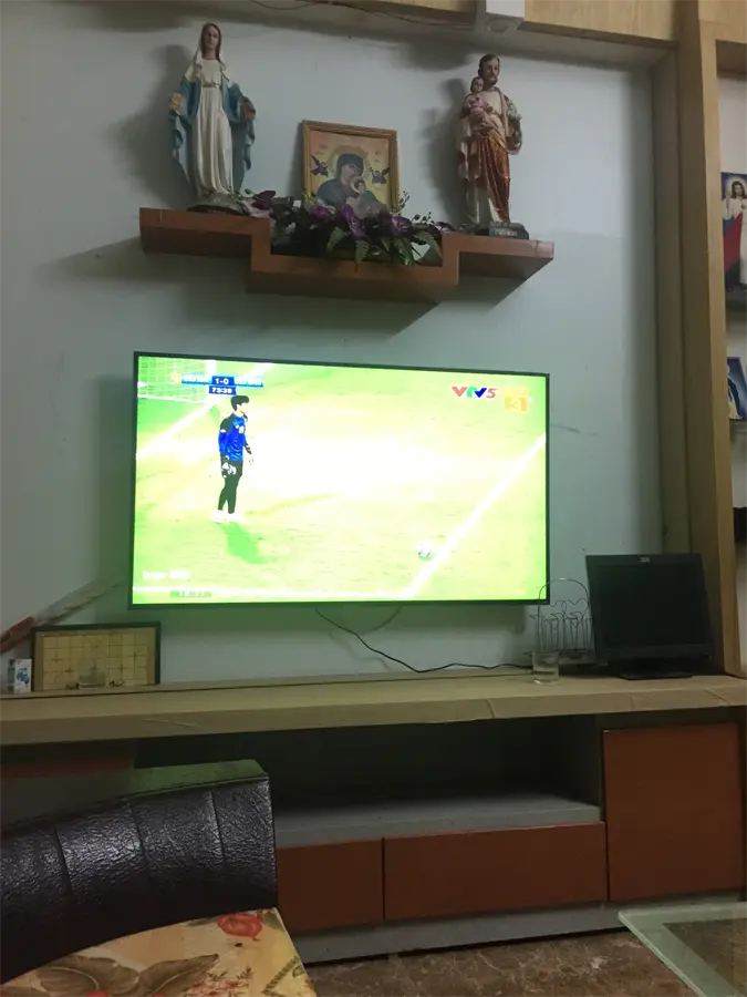 Khách hàng review Smart Tivi Samsung 4K 55 inch UA55NU7100 17