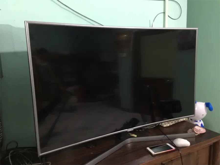 Khách hàng review Smart Tivi Cong Samsung 4K 49 inch UA49NU7500 9
