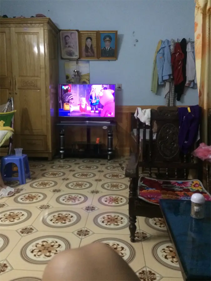 Khách hàng review Smart Tivi Samsung 4K 43 inch UA43NU7400 40