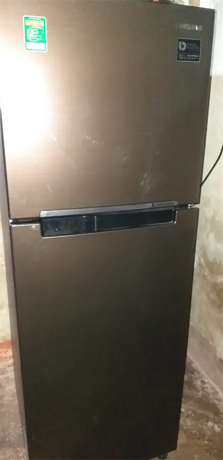 Khách hàng review Tủ lạnh Samsung Inverter 236 lít RT22M4032DX/SV 32
