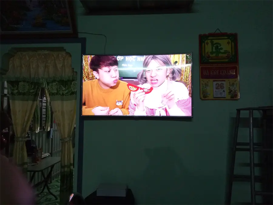 Khách hàng review Smart Tivi Cong Samsung 4K 49 inch UA49NU7500 8