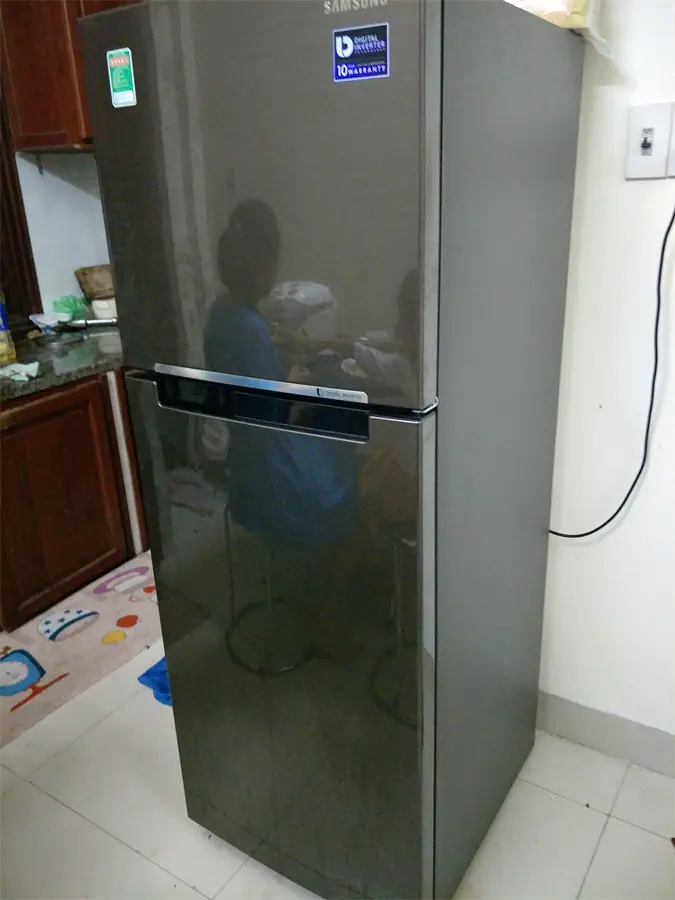 Khách hàng review Tủ lạnh Samsung Inverter 236 lít RT22M4032DX/SV 31
