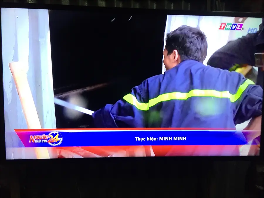 Khách hàng review Smart Tivi Samsung 40 inch UA40J5250D 38