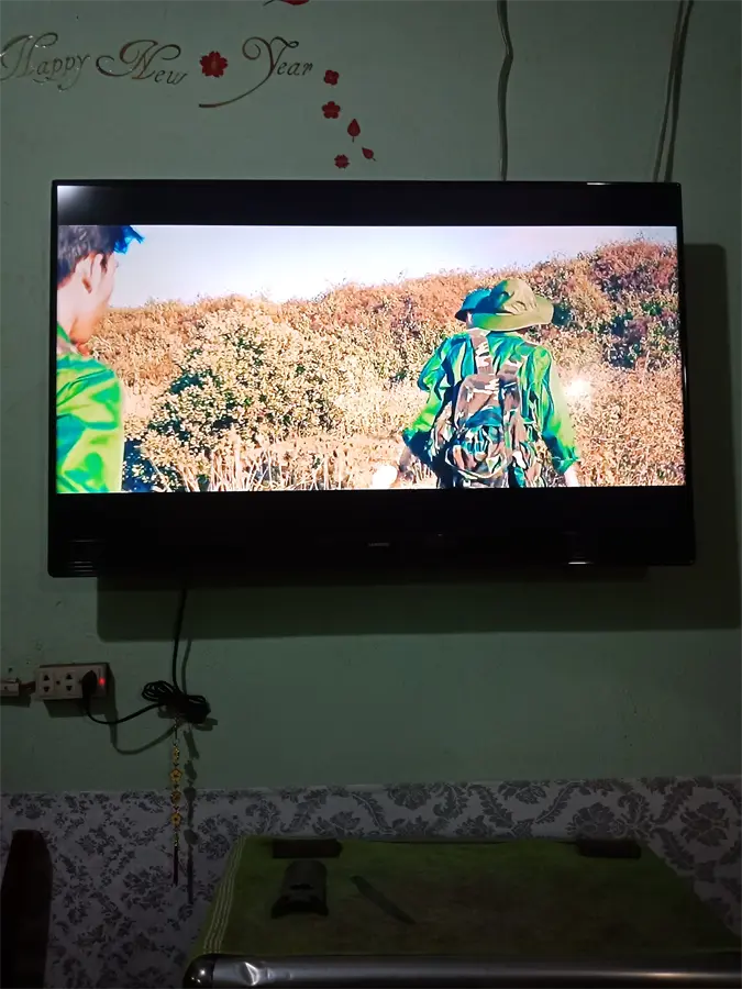 Khách hàng review Smart Tivi Samsung 4K 55 inch UA55NU7100 14