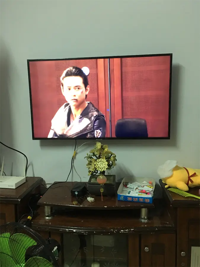 Khách hàng review Smart Tivi Samsung 4K 43 inch UA43NU7100 50
