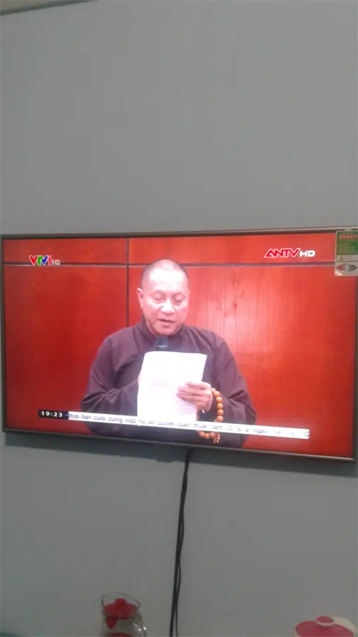 Khách hàng review Smart Tivi Samsung 4K 43 inch UA43NU7400 38
