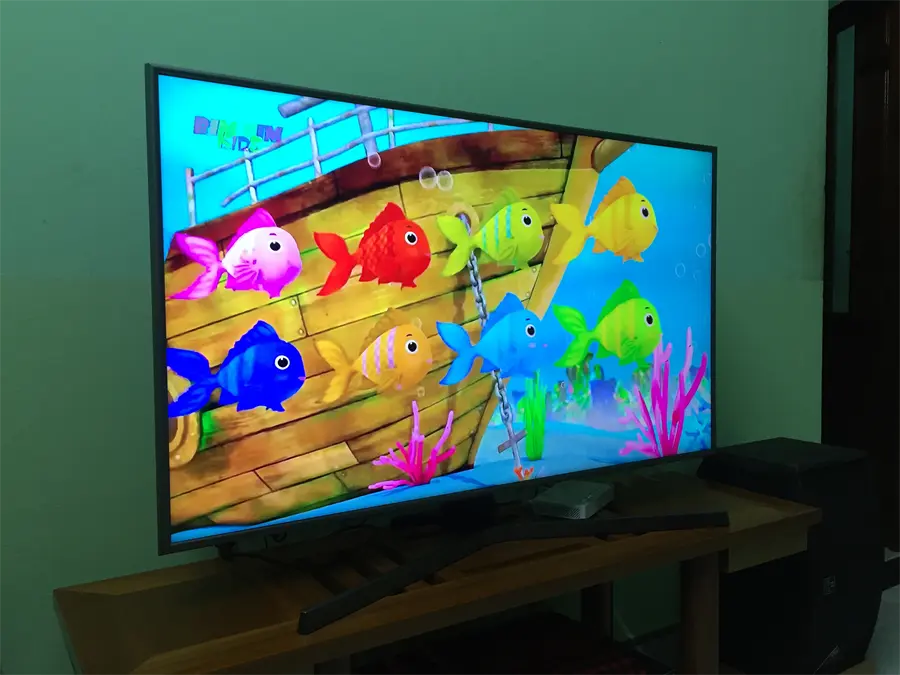 Khách hàng review Smart Tivi Samsung 4K 50 inch UA50NU7400 14