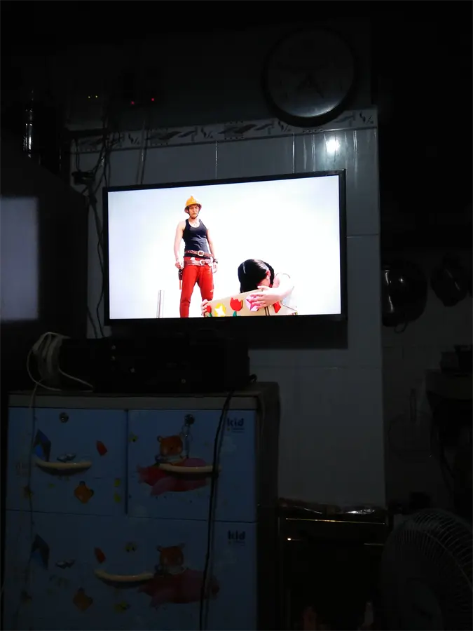 Khách hàng review Smart Tivi Samsung 32 inch UA32N4300 66