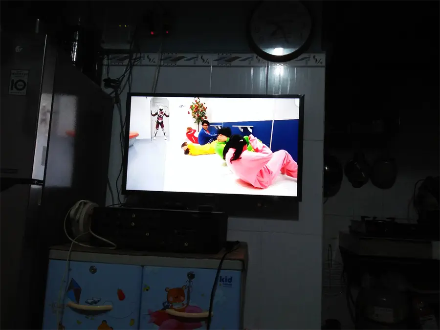 Khách hàng review Smart Tivi Samsung 32 inch UA32N4300 67