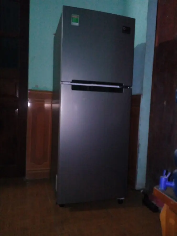 Khách hàng review Tủ lạnh Samsung Inverter 208 lít RT19M300BGS/SV 67