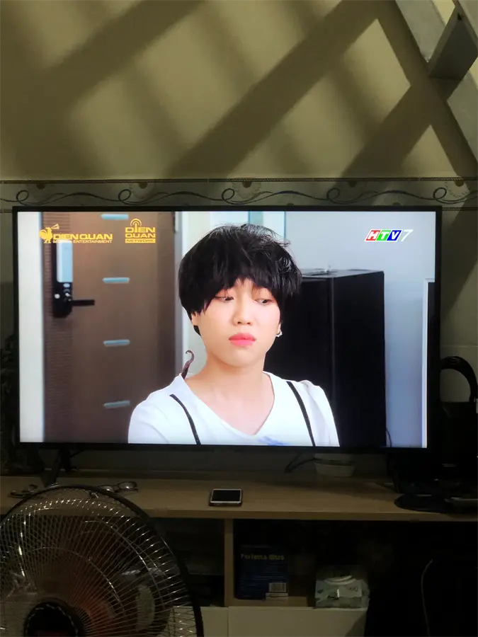 Khách hàng review Smart Tivi Samsung 4K 43 inch UA43NU7100 44