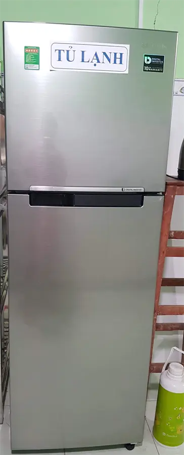Khách hàng review Tủ lạnh Samsung Inverter 256 lít RT25M4033S8/SV 11