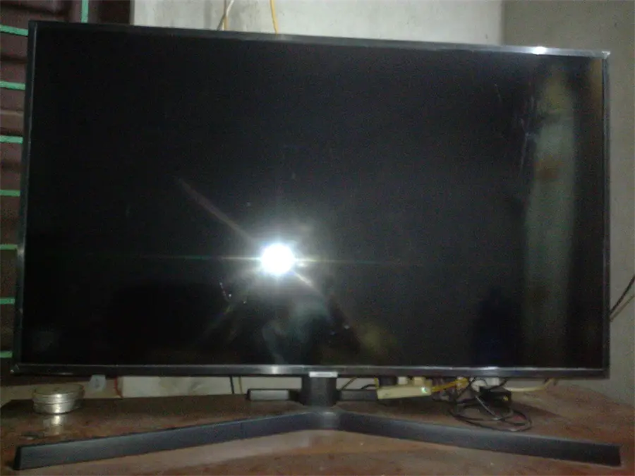 Khách hàng review Smart Tivi Samsung 4K 43 inch UA43NU7800 6