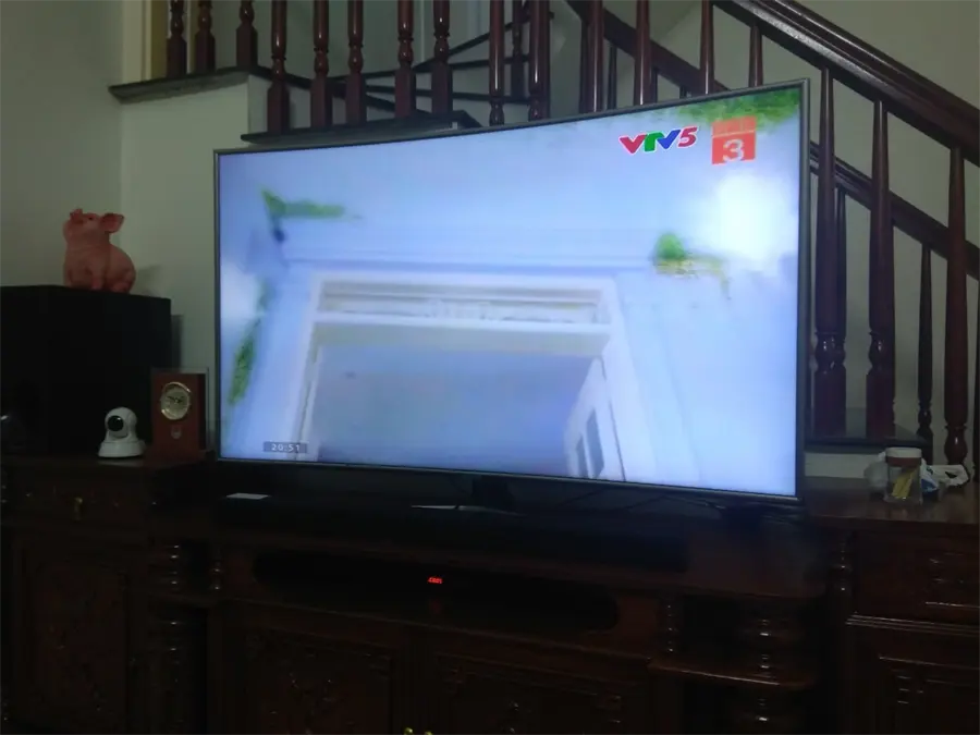 Khách hàng review Smart Tivi Cong Samsung 4K 55 inch UA55NU7500 13