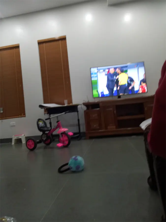 Khách hàng review Smart Tivi Cong Samsung 4K 49 inch UA49NU7500 6