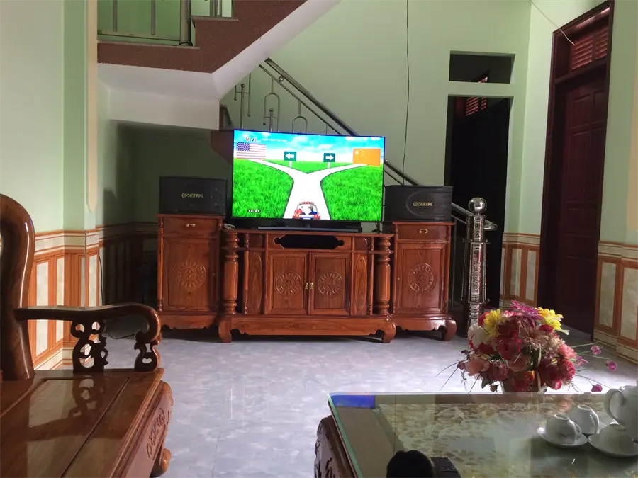 Khách hàng review Smart Tivi Cong Samsung 4K 55 inch UA55NU8500 1