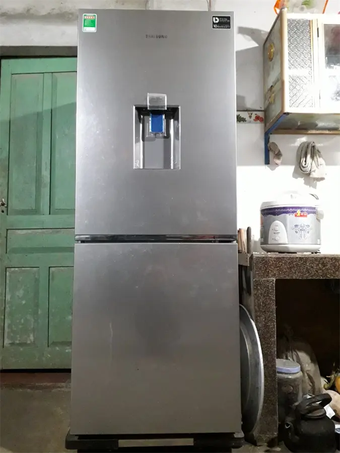 Khách hàng review Tủ lạnh Samsung Inverter 276 lít RB27N4170S8/SV 6