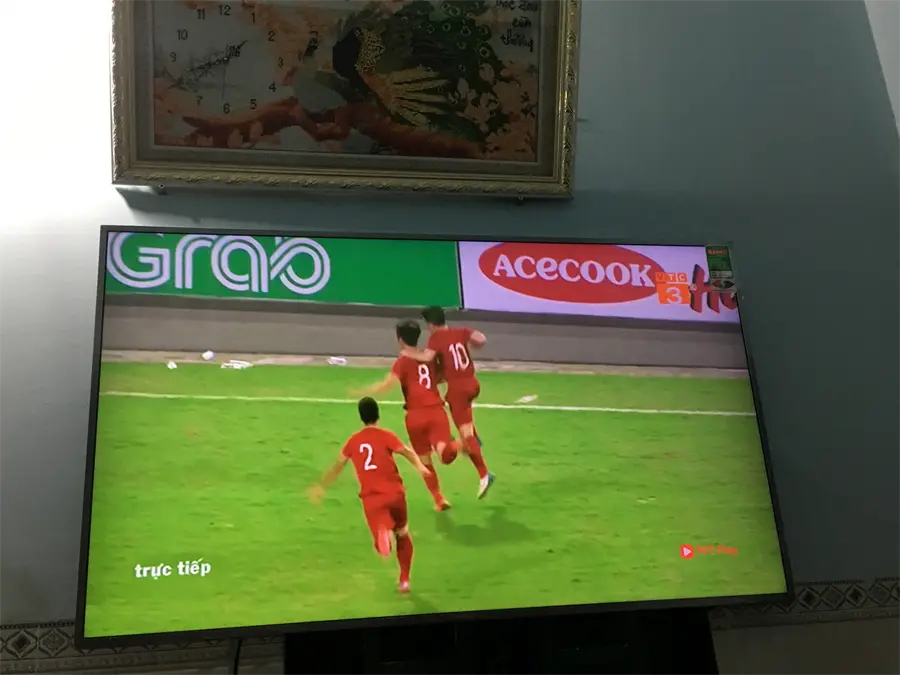 Khách hàng review Smart Tivi Samsung 4K 55 inch UA55MU6400 5