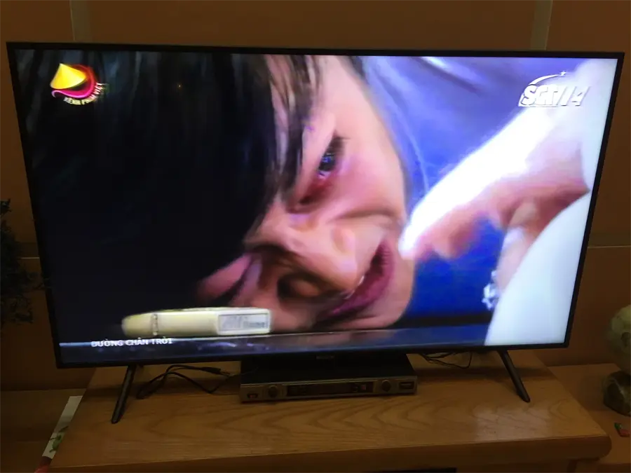 Khách hàng review Smart Tivi Samsung 4K 55 inch UA55NU7100 10
