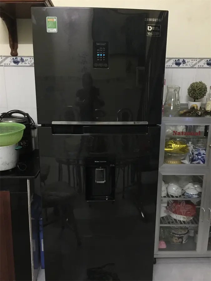 Khách hàng review Tủ lạnh Samsung Inverter 360 lít RT35K5982BS/SV 21
