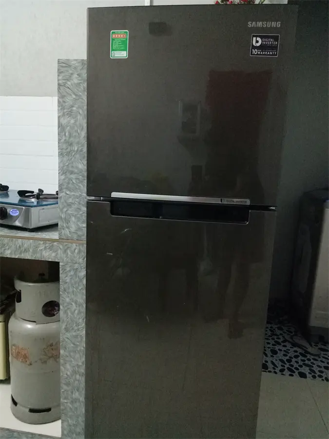Khách hàng review Tủ lạnh Samsung Inverter 236 lít RT22M4032DX/SV 27