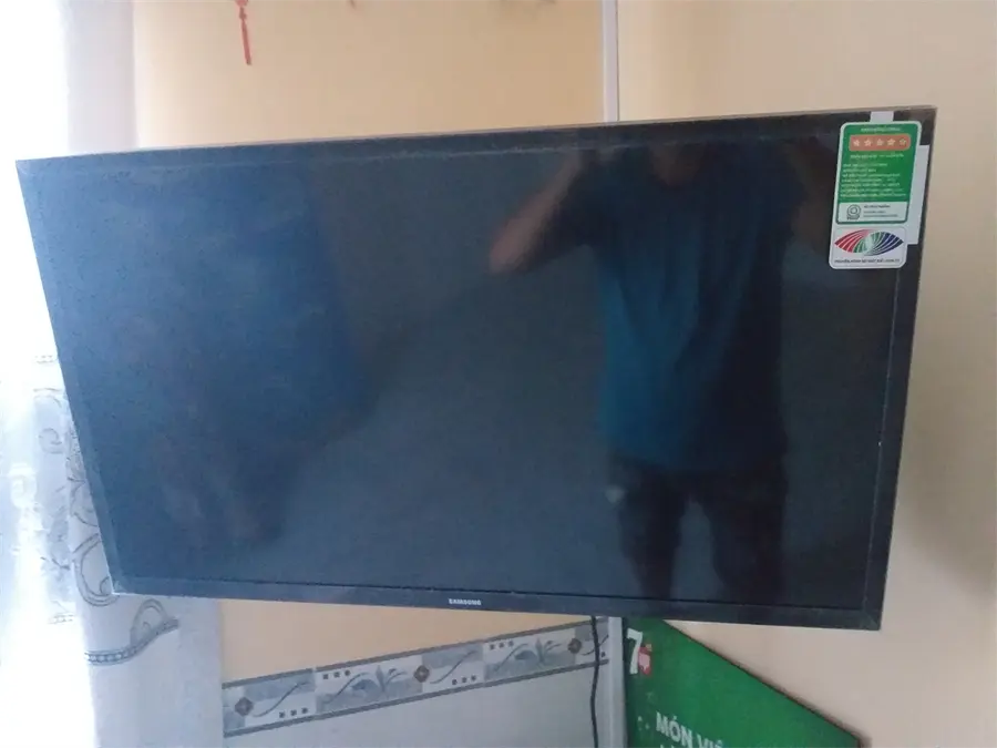 Khách hàng review Smart Tivi Samsung 32 inch UA32N4300 59