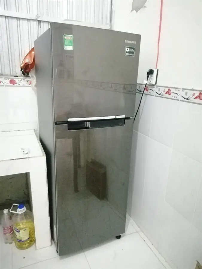 Khách hàng review Tủ lạnh Samsung Inverter 236 lít RT22M4032DX/SV 24