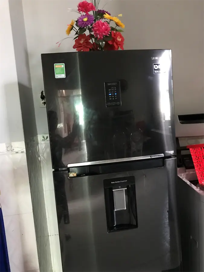 Khách hàng review Tủ lạnh Samsung Inverter 360 lít RT35K5982BS/SV 18