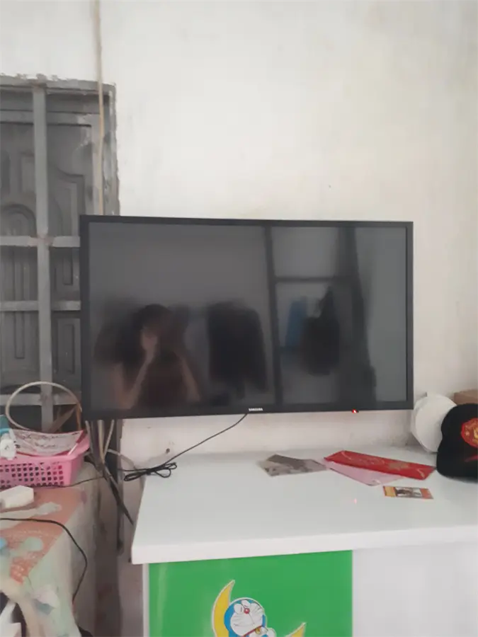 Khách hàng review Smart Tivi Samsung 32 inch UA32N4300 56