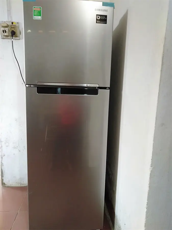 Khách hàng review Tủ lạnh Samsung Inverter 256 lít RT25M4033S8/SV 9