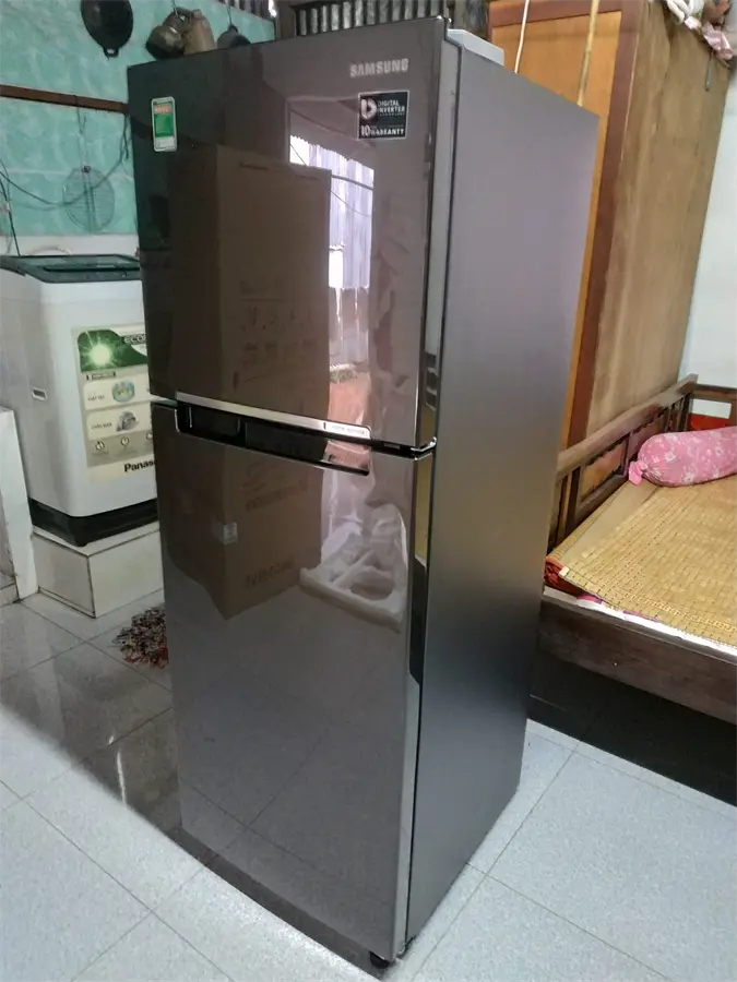 Khách hàng review Tủ lạnh Samsung Inverter 236 lít RT22M4032DX/SV 22